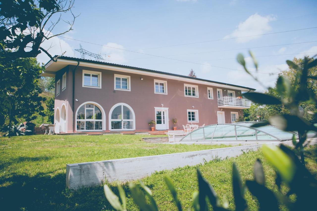 Bed and Breakfast Al Gattosaggio Монтекарло Екстер'єр фото